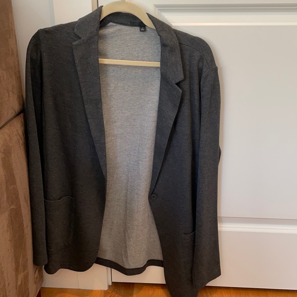 Uniqlo Gray Blazer